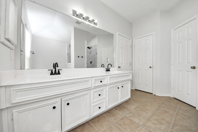 Building Photo - 20418 Port Bishop Ln