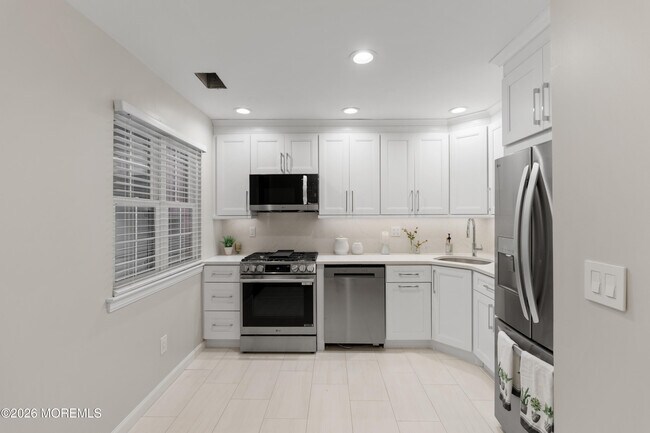 Building Photo - 36 Steeplechase Ct