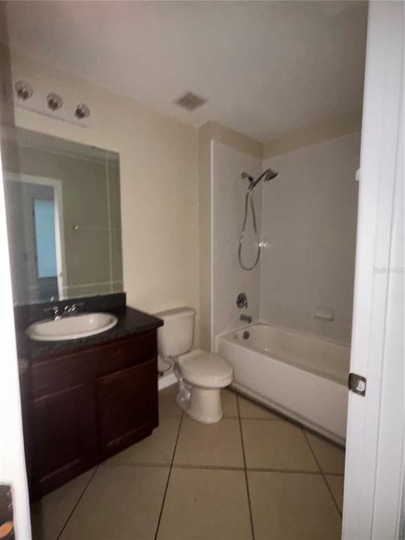 Building Photo - 2875 Sunstone Dr
