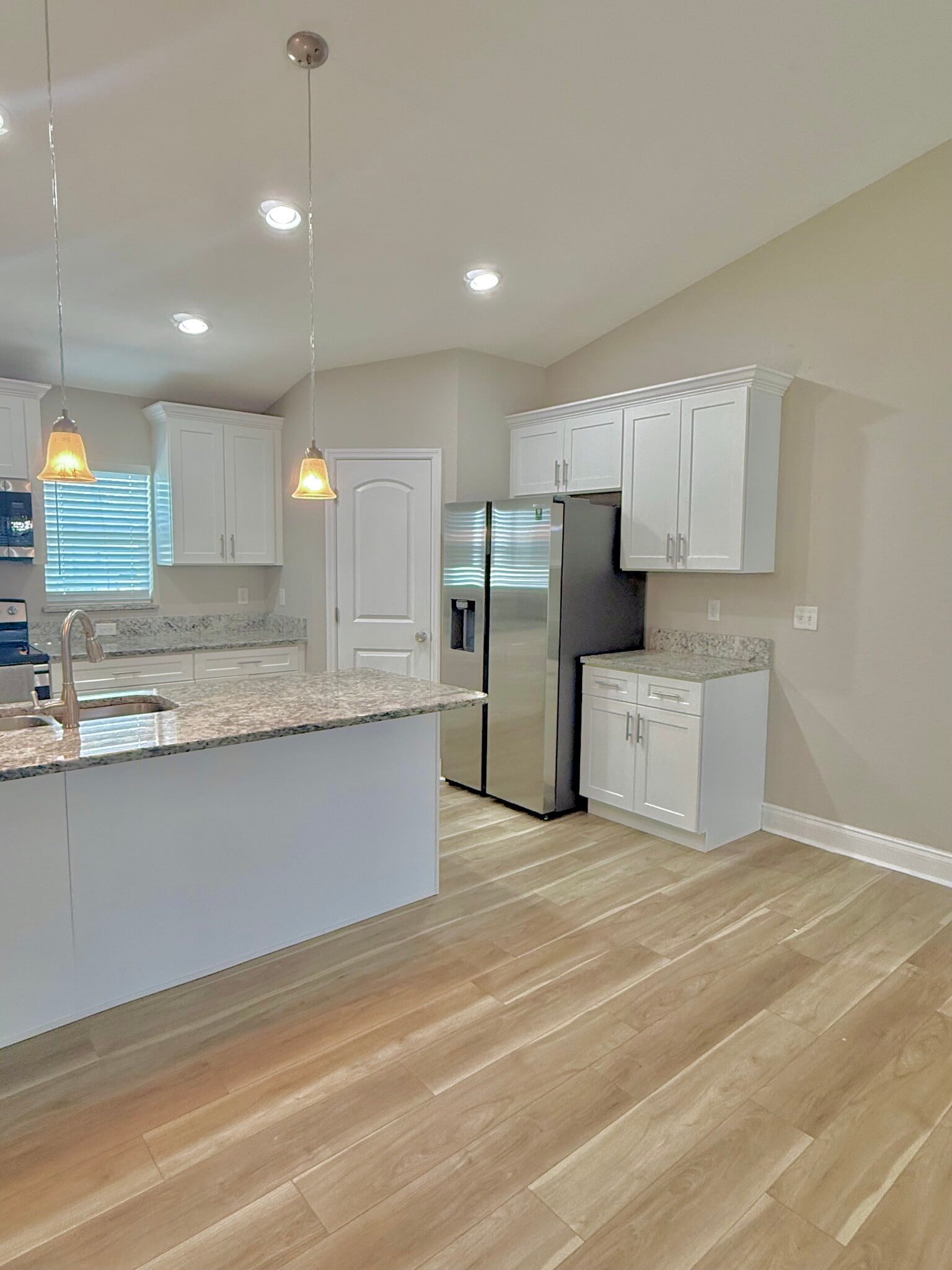 Building Photo - 2139 Sutton Ridge Ave