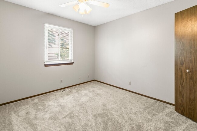 Building Photo - 9002 David Cir