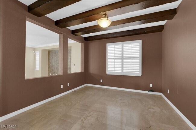 Building Photo - 10057 Portula Valley St