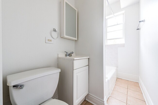 Building Photo - 11250-56 S Indiana Ave Chicago, IL 60628