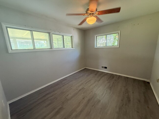 Building Photo - Charming Parkville Single Family Home with...