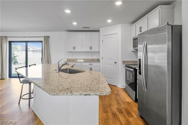 Building Photo - 185 Yager Cir