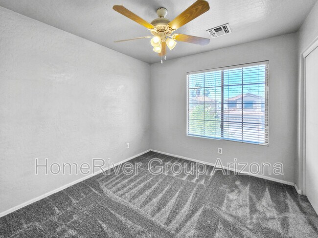Building Photo - 11365 W Yuma St