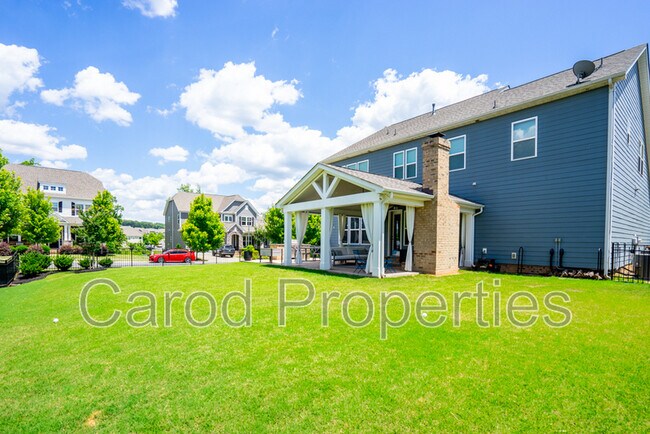 Building Photo - 5000 Hudson Mill Dr