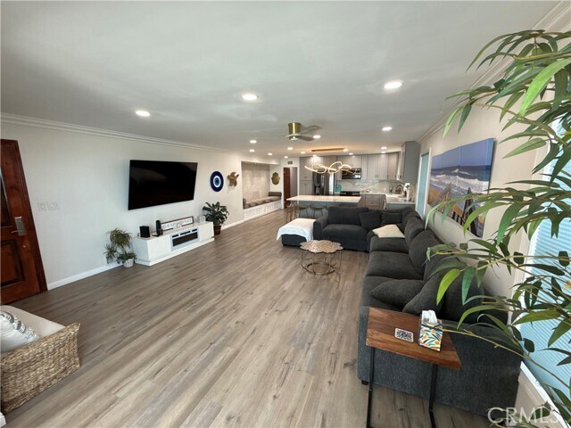 Building Photo - 1174 E Ocean Blvd