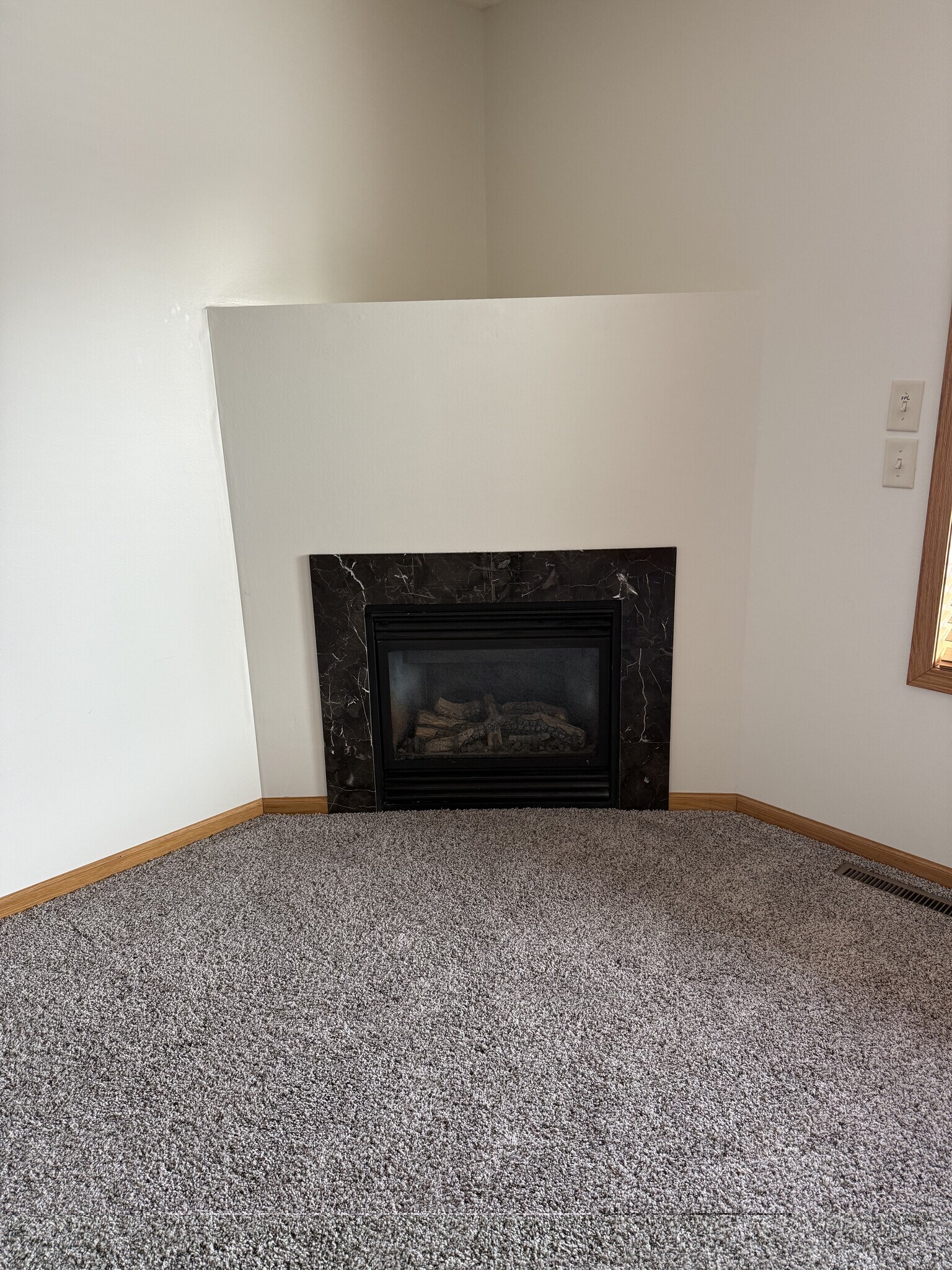 Building Photo - 5293 Manchester Dr