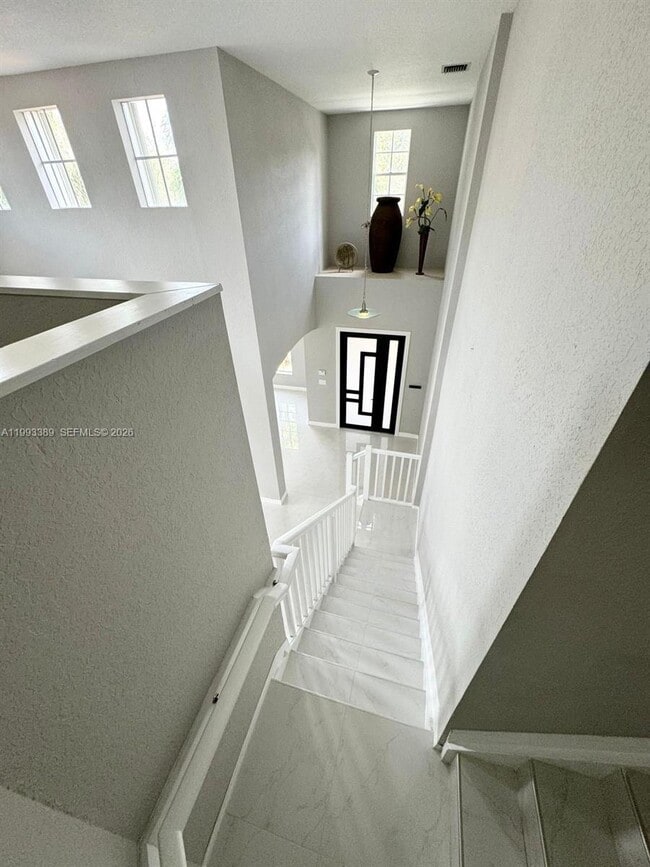 Building Photo - 4451 Seneca Ave