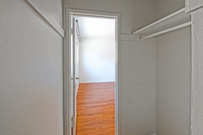 Building Photo - 25227 Bigelow Rd