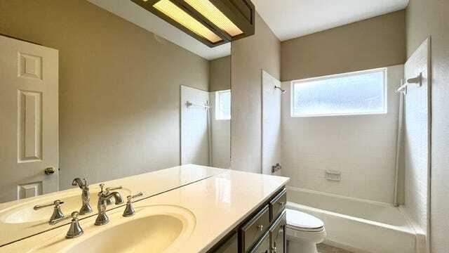 Building Photo - 14018 Red Maple Wood