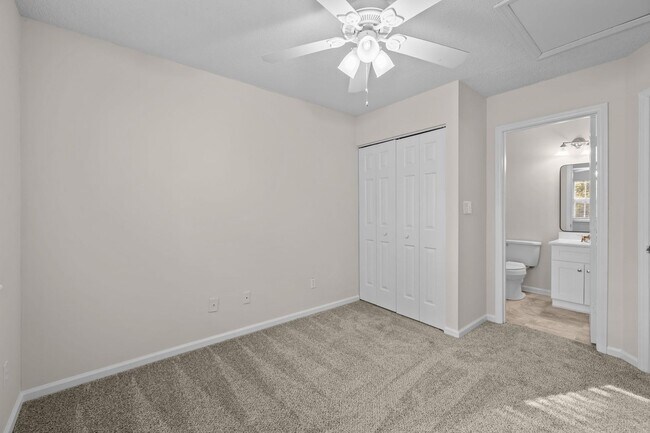 Building Photo - 9024 St Thomas Ln