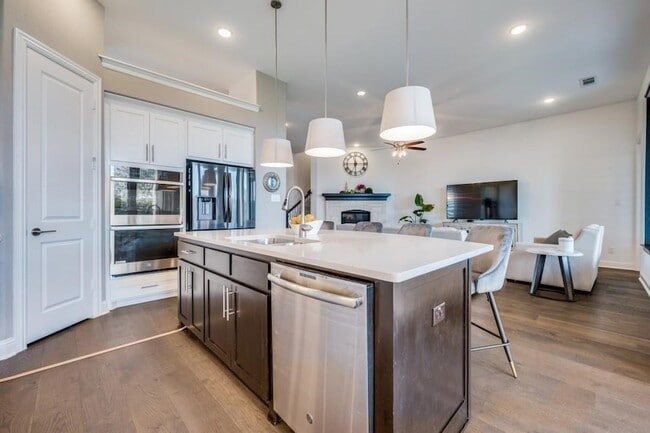 Building Photo - 3970 Sweet Clover Dr