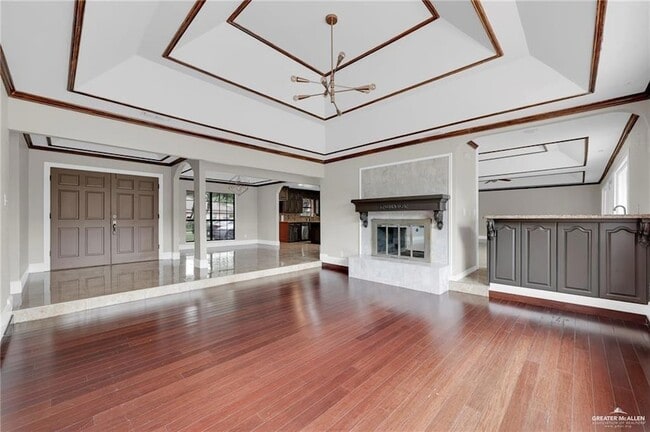 Building Photo - 9812 Las-Palmas Dr