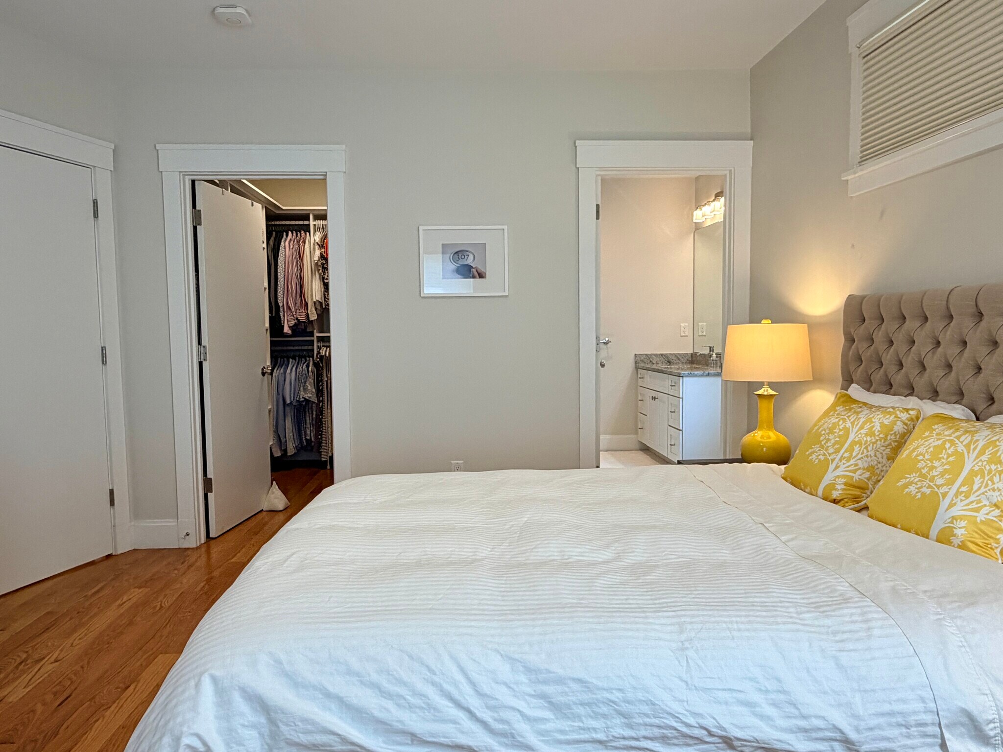 Building Photo - 13 Cottage Ave