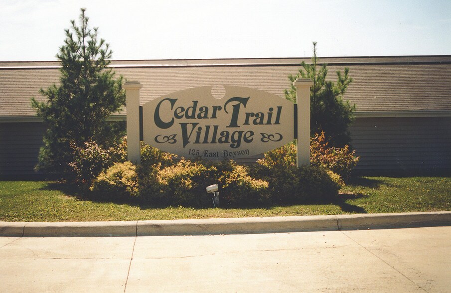 Cedar Trail Village 125 E Boyson Rd Hiawatha IA 52233 Apartment Finder