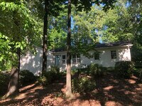 Building Photo - 1936 Westwood Cir SE