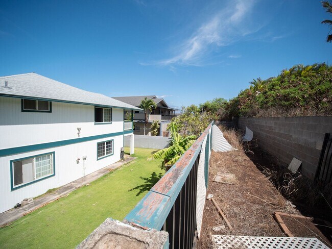 Building Photo - Luxury Maui Living in a Spacious Wailuku Showpiece