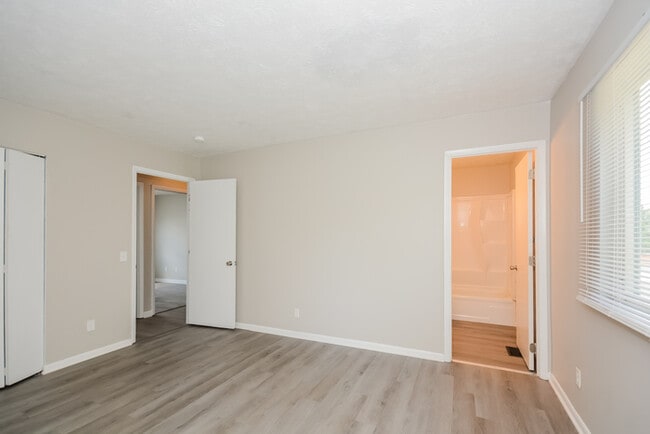 Building Photo - 6158 Ricky Dr