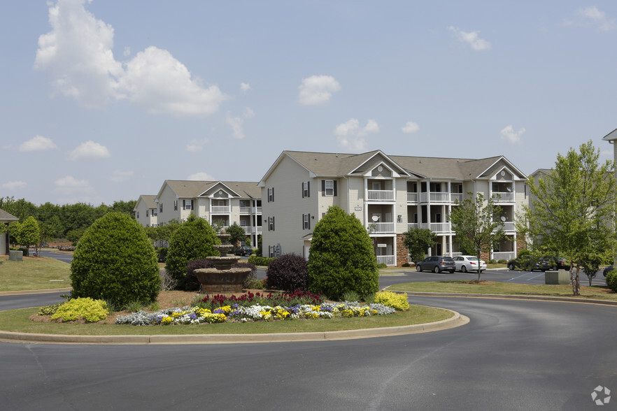 Primary Photo - The Preserve at West View Apartments