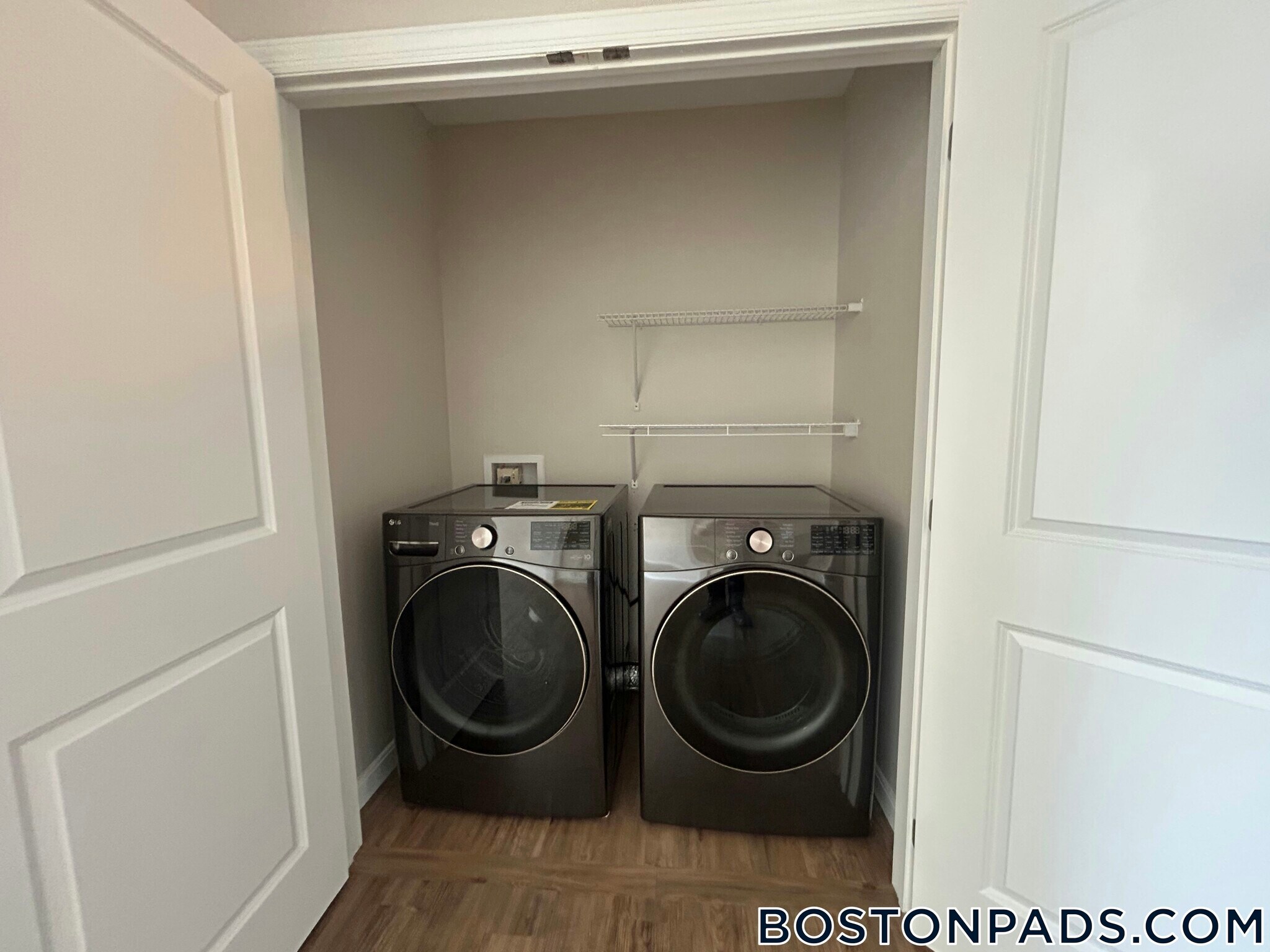 Building Photo - 1 Candy Apple Dr