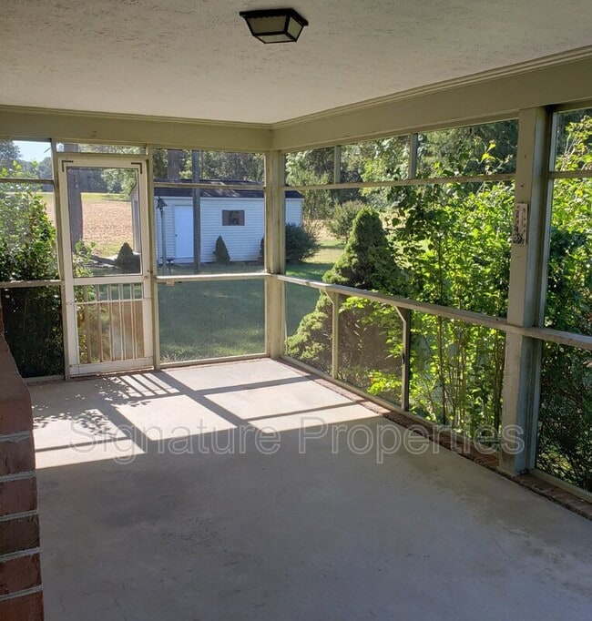 Building Photo - 7285 Beulah Church Rd