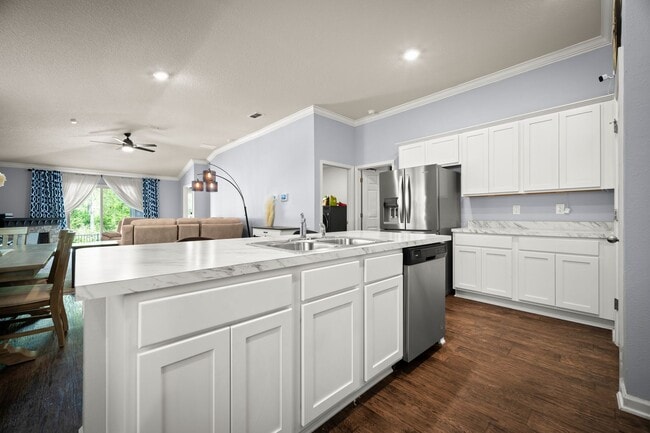 Building Photo - Spacious 4-Bedroom Home with Fenced Yard & Community Amenities – Available June 30th!