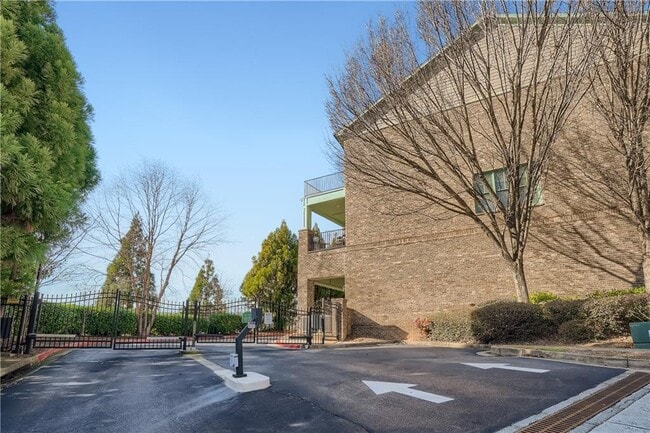 Building Photo - 6060 City Walk Ln