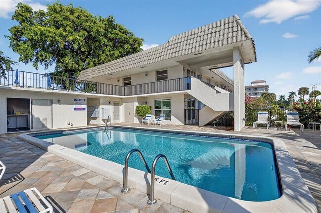 Building Photo - 55 SE 14th St