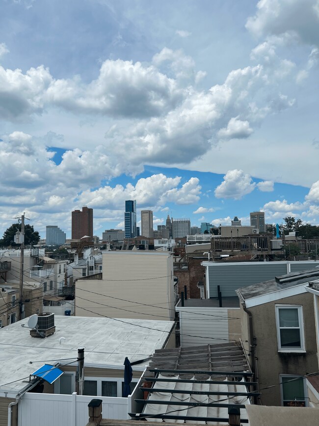 Building Photo - 1132 Battery Ave