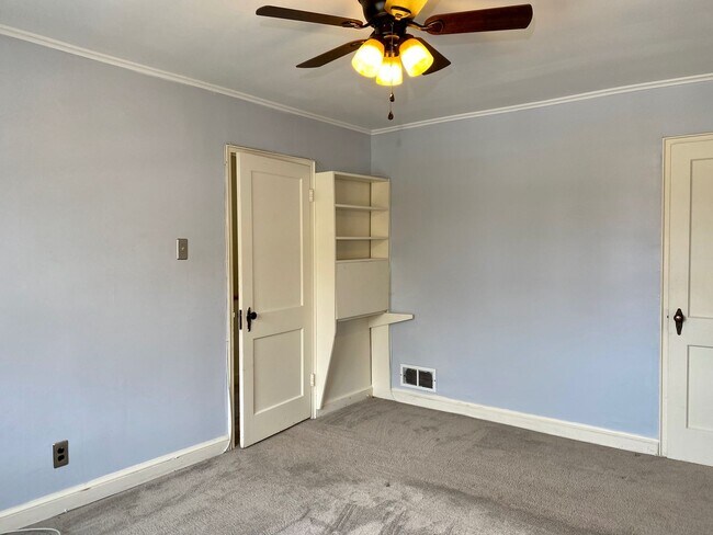 Building Photo - Charming 3 Bedroom/1.5 Bathroom Townhome in Towson, MD!