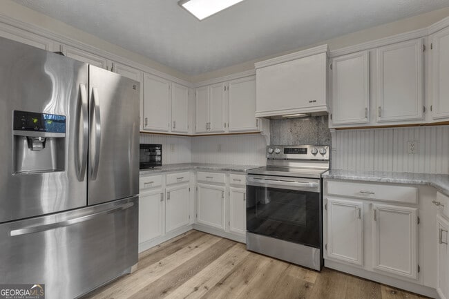 Building Photo - 78 Standing Rock Rd