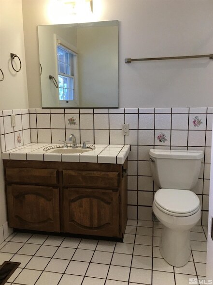 Building Photo - 2205 Thomas Jefferson Dr