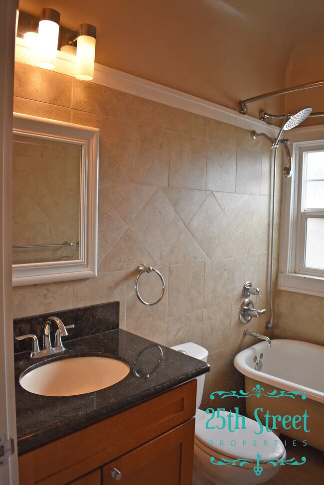 Building Photo - 801 F St Apartments