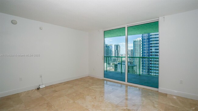 Building Photo - 1200 Brickell Bay Dr