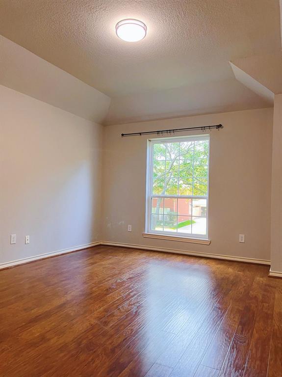 Building Photo - 16838 Willow Bend Ct