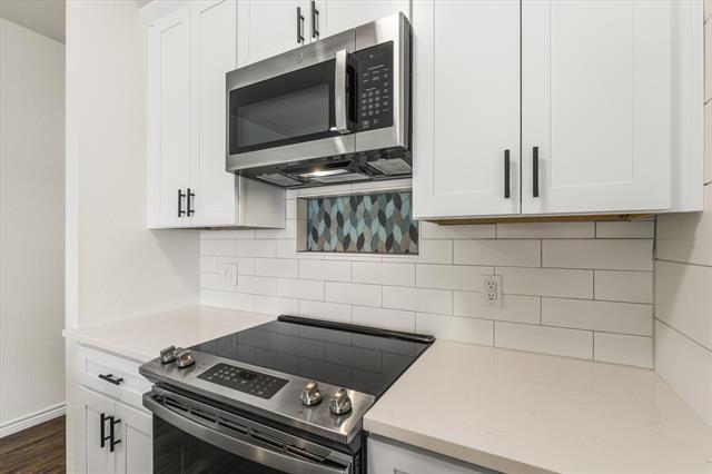 Building Photo - 1402 Courtney Pl