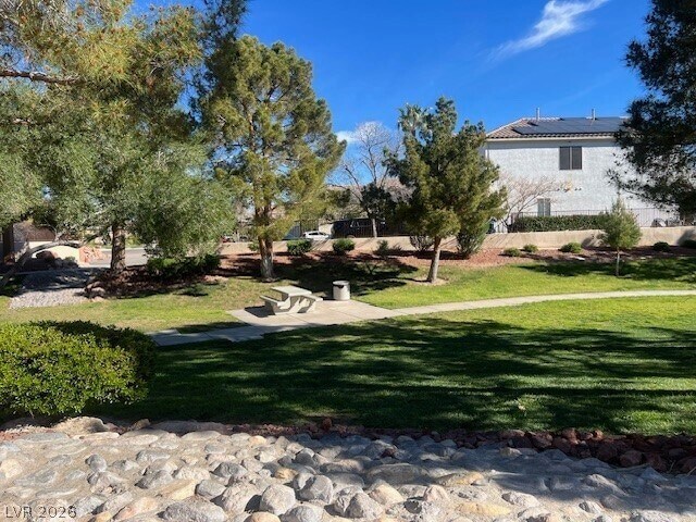 Building Photo - 2000 Quartz Cliff St