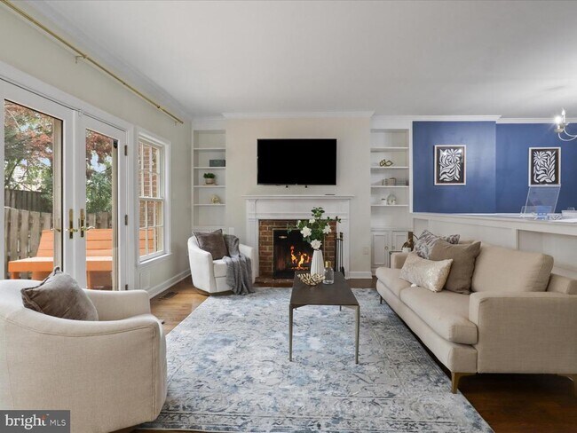 Building Photo - 3001 Federal Hill Dr