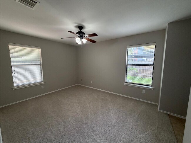 Building Photo - 8009 Tuscarora Trail