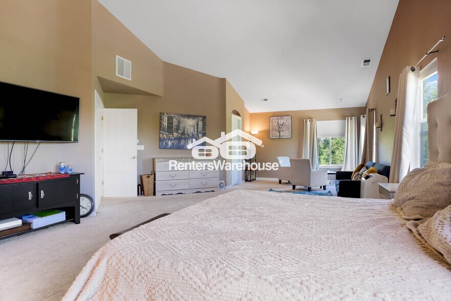 Building Photo - 9515 Bluebead Way