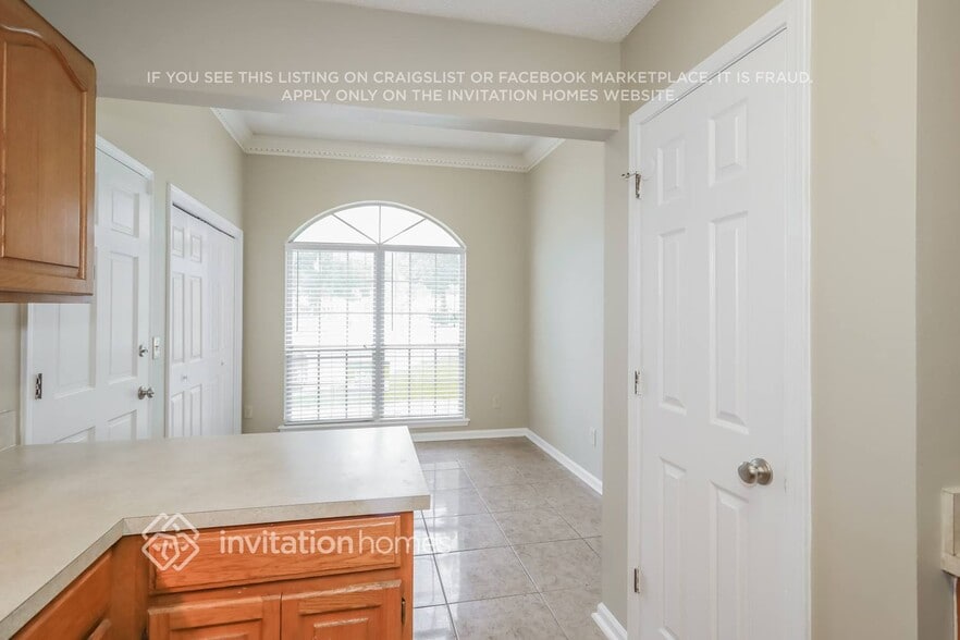 Building Photo - 1918 Belle Angeline Ct