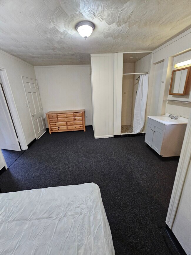 Building Photo - Boxwood Apartments