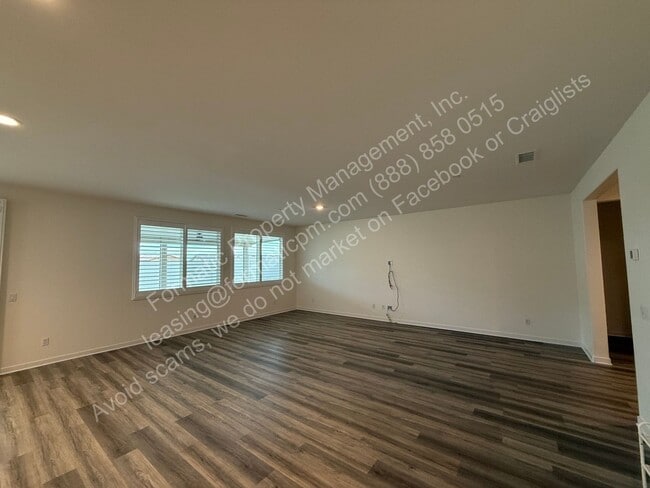 Building Photo - 14011 Cosentino Wy