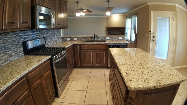 Building Photo - 7041 Cherokee Crossing West