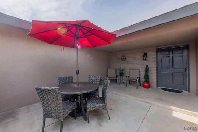 Building Photo - 5708 Cochran Dr