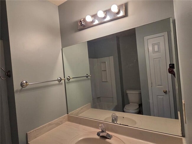 Building Photo - 876 Indian Lake Dr NW