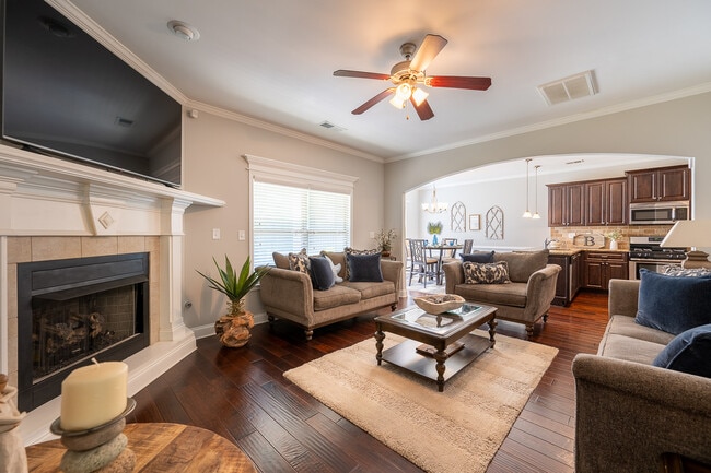 Building Photo - 238 Asa Way