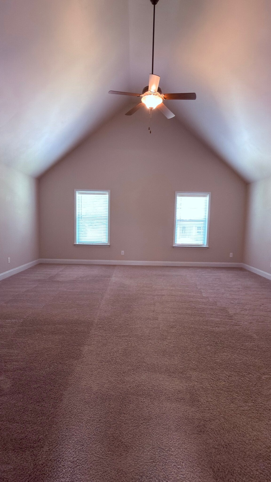 Building Photo - 4050 Stowe Dr
